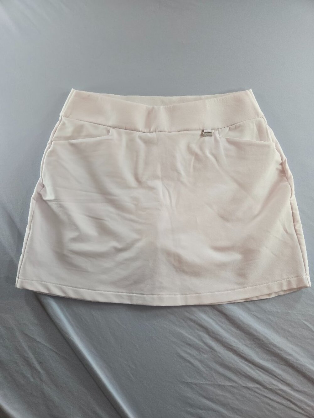 Greg Norman PlayDry White Golf Skort Womens Stretch Pull On Athletic Skirt Sz M